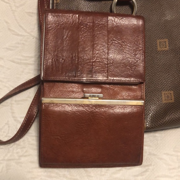 Texier leather shoulder bag with matching wallet. - Picture 4 of 7